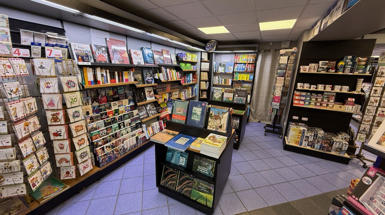 Ma-Cabane - Vente Boutique Bourbonne-les-Bains, 250 m²