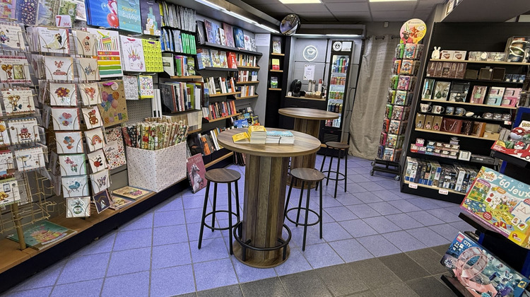 Ma-Cabane - Vente Boutique Bourbonne-les-Bains, 250 m²