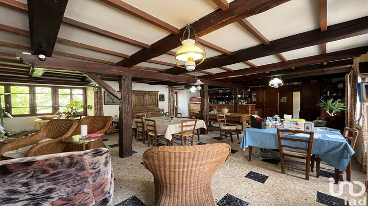 Ma-Cabane - Vente Boutique Bourg-Lastic, 361 m²