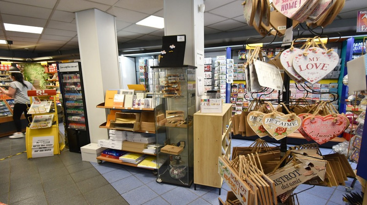 Ma-Cabane - Vente Boutique BOUZONVILLE, 158 m²