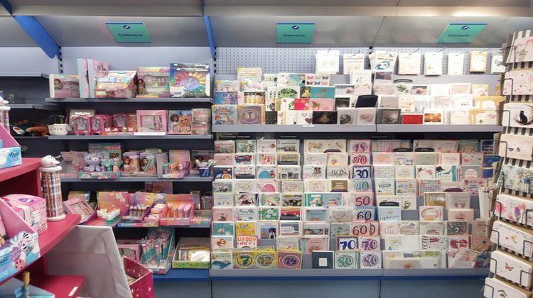 Ma-Cabane - Vente Boutique BRIEC, 195 m²