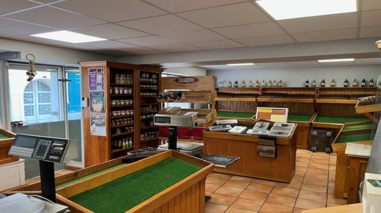 Ma-Cabane - Vente Boutique Cadillac, 50 m²