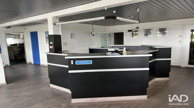 Ma-Cabane - Vente Boutique Carpiquet, 8200 m²