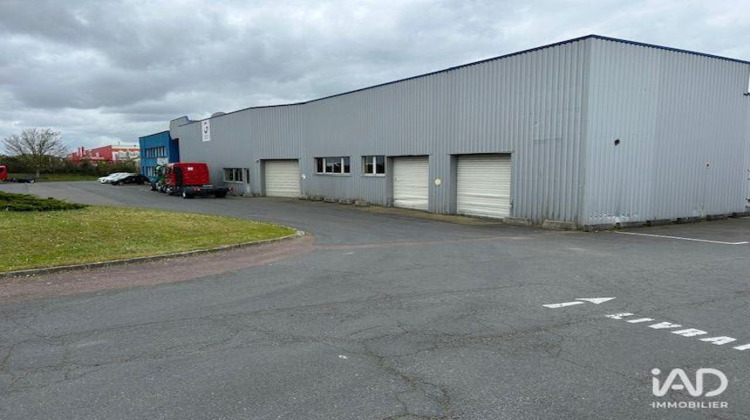 Ma-Cabane - Vente Boutique Carpiquet, 8200 m²