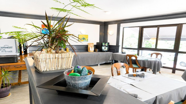 Ma-Cabane - Vente Boutique CAZAUBON, 671 m²