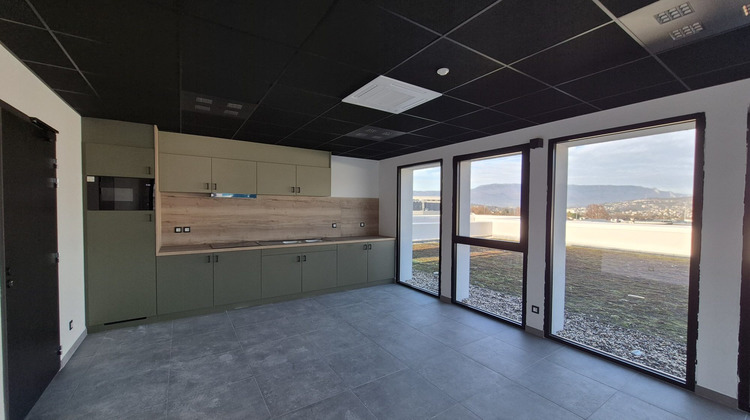 Ma-Cabane - Vente Boutique Challes-les-Eaux, 290 m²