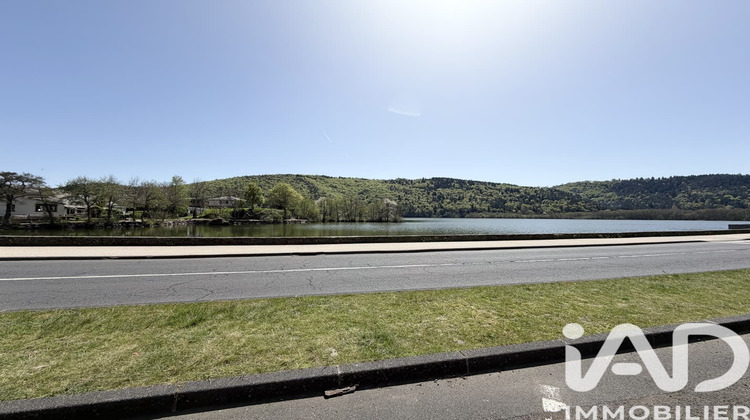 Ma-Cabane - Vente Boutique Chambon-sur-Lac, 210 m²