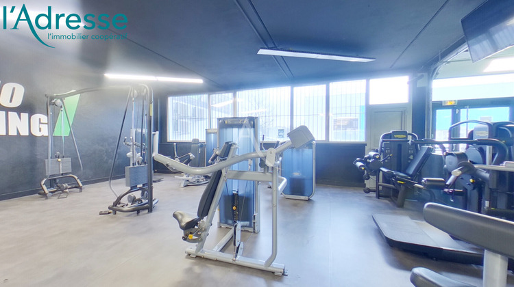 Ma-Cabane - Vente Boutique CHAMPS-SUR-MARNE, 500 m²
