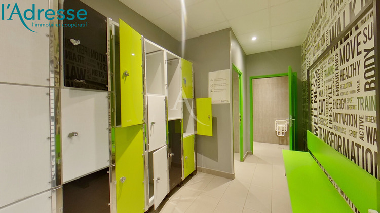 Ma-Cabane - Vente Boutique CHAMPS-SUR-MARNE, 500 m²