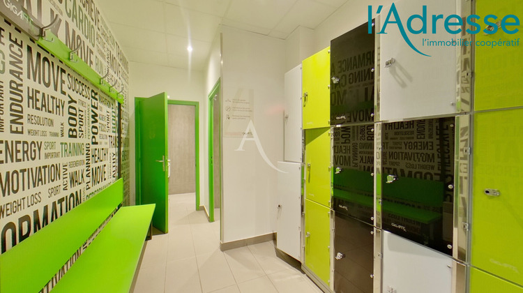 Ma-Cabane - Vente Boutique CHAMPS-SUR-MARNE, 500 m²