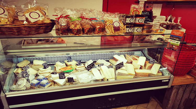 Ma-Cabane - Vente Boutique CHARNAY, 75 m²