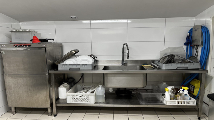 Ma-Cabane - Vente Boutique Chasseneuil-sur-Bonnieure, 225 m²