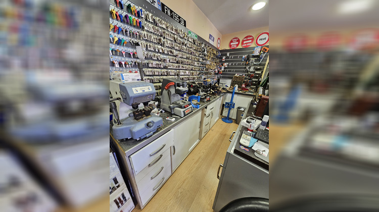 Ma-Cabane - Vente Boutique Châteauneuf-Grasse, 64 m²