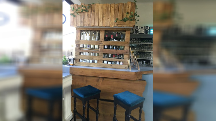 Ma-Cabane - Vente Boutique CHATEL-SAINT-GERMAIN, 250 m²