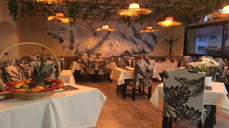 Ma-Cabane - Vente Boutique CHATEL-SAINT-GERMAIN, 250 m²