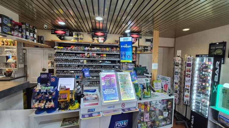 Ma-Cabane - Vente Boutique DESERTINES, 70 m²