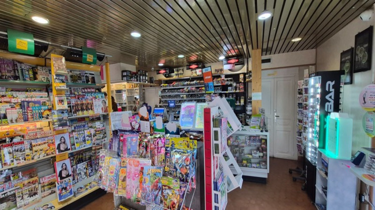 Ma-Cabane - Vente Boutique DESERTINES, 70 m²