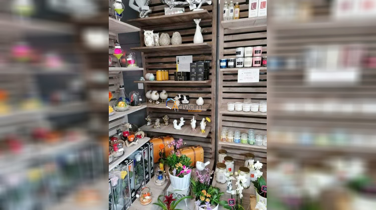 Ma-Cabane - Vente Boutique Dun-sur-Auron, 144 m²