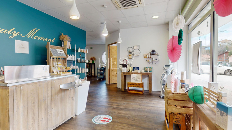 Ma-Cabane - Vente Boutique ETREMBIERES, 118 m²