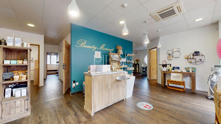 Ma-Cabane - Vente Boutique ETREMBIERES, 118 m²