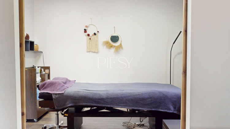 Ma-Cabane - Vente Boutique ETREMBIERES, 118 m²