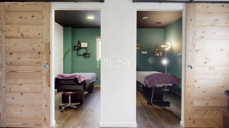 Ma-Cabane - Vente Boutique ETREMBIERES, 118 m²