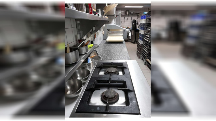 Ma-Cabane - Vente Boutique FIGEAC, 83 m²