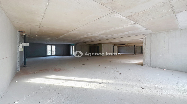 Ma-Cabane - Vente Boutique Flassans-sur-Issole, 265 m²