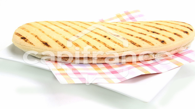 Ma-Cabane - Vente Boutique FONTENAY LE COMTE, 247 m²