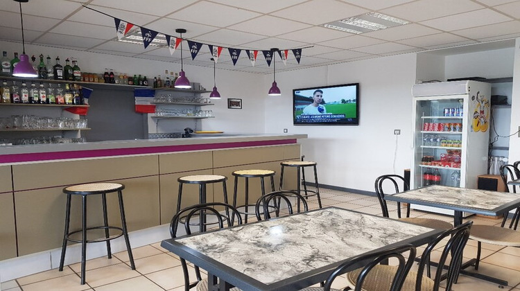 Ma-Cabane - Vente Boutique FONTENAY LE COMTE, 640 m²