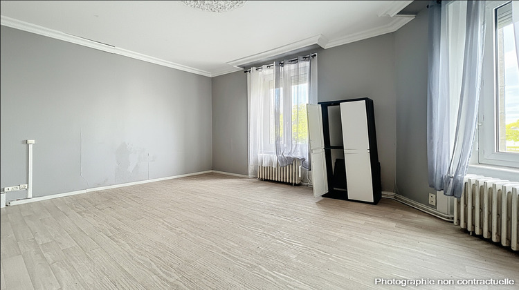 Ma-Cabane - Vente Boutique FOUGERES, 164 m²