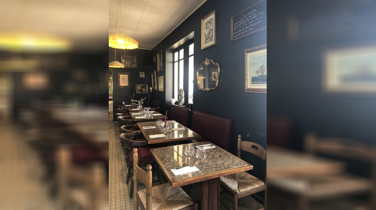 Ma-Cabane - Vente Boutique GAILLAN EN MEDOC, 260 m²