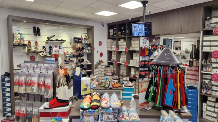 Ma-Cabane - Vente Boutique ISSOIRE, 185 m²