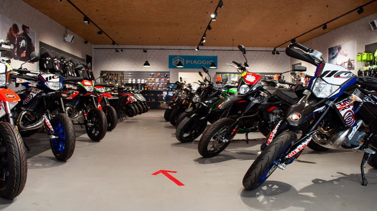 Ma-Cabane - Vente Boutique L'Arbresle, 300 m²