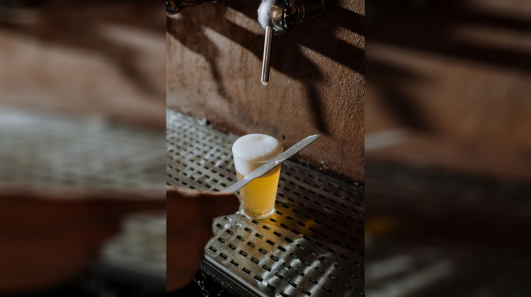 Ma-Cabane - Vente Boutique L'ISLE-SUR-LA-SORGUE, 1 m²