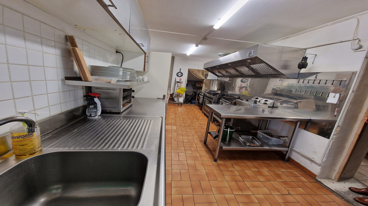 Ma-Cabane - Vente Boutique L'Isle-sur-la-Sorgue, 306 m²