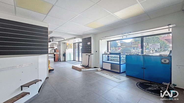 Ma-Cabane - Vente Boutique La Roche-sur-Foron, 70 m²