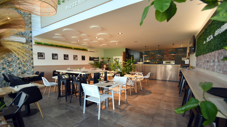 Ma-Cabane - Vente Boutique Labastide-Saint-Pierre, 100 m²