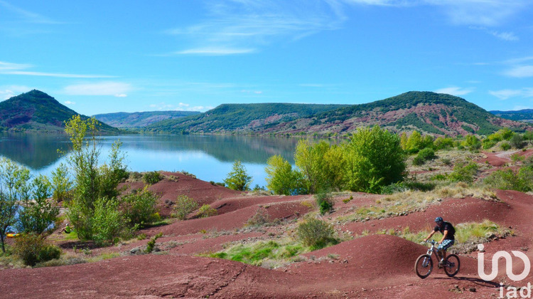 Ma-Cabane - Vente Boutique Le Bosc, 81 m²