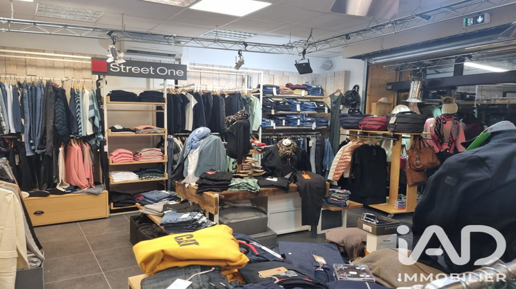 Ma-Cabane - Vente Boutique Le Bourg-d'Oisans, 145 m²