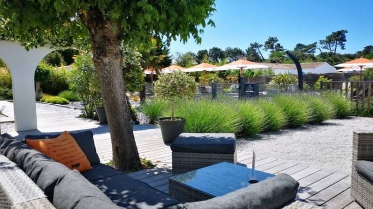 Ma-Cabane - Vente Boutique LE GRAND VILLAGE PLAGE, 800 m²