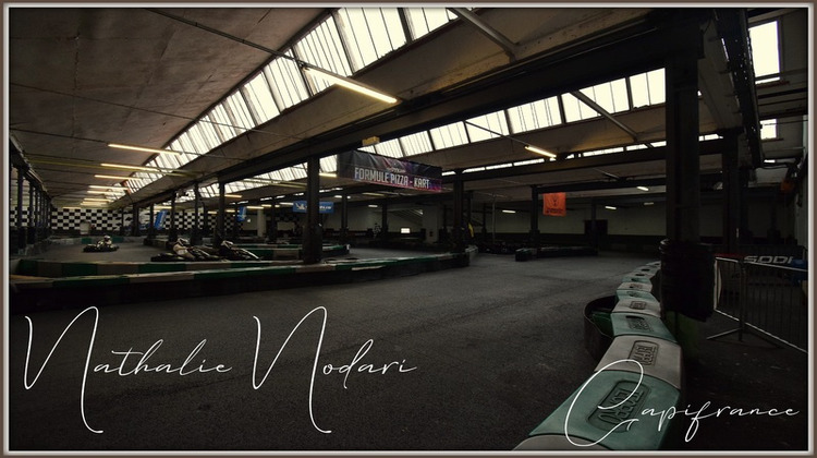 Ma-Cabane - Vente Boutique LE MENIL, 1980 m²