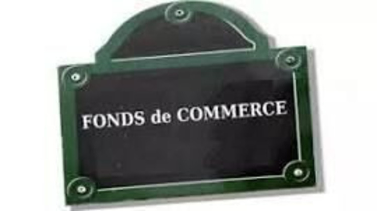 Ma-Cabane - Vente Boutique Le Thor, 225 m²