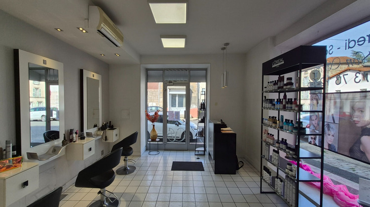 Ma-Cabane - Vente Boutique LEZOUX, 60 m²
