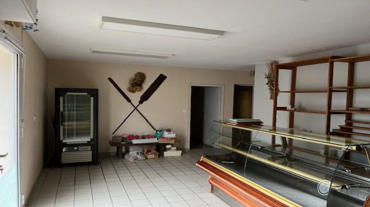 Ma-Cabane - Vente Boutique Lignières-Sonneville, 365 m²