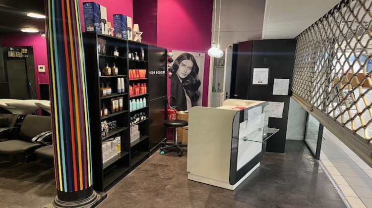 Ma-Cabane - Vente Boutique Lormont, 58 m²