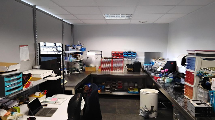 Ma-Cabane - Vente Boutique LOUVIGNY, 81 m²