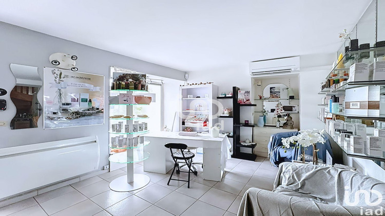 Ma-Cabane - Vente Boutique Mandres-les-Roses, 70 m²