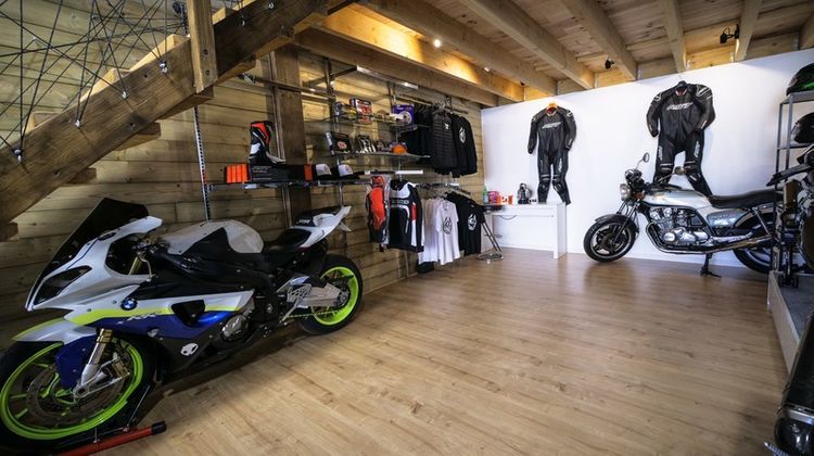 Ma-Cabane - Vente Boutique MARCOUSSIS, 300 m²