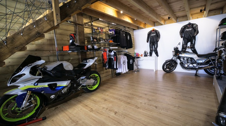 Ma-Cabane - Vente Boutique MARCOUSSIS, 287 m²